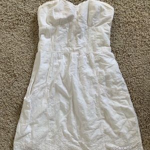 White strapless dress